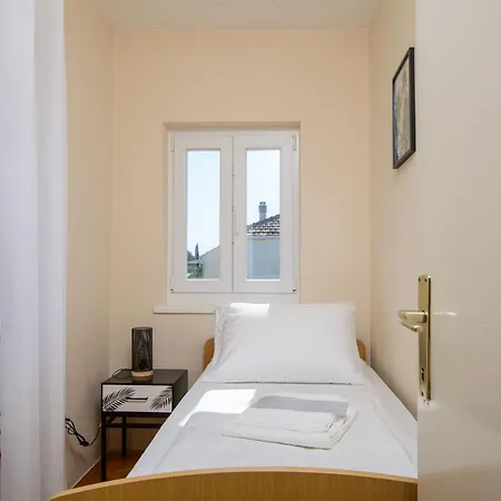 Modern Near With Sea View Terrace And Lounge Area - Two Bedroom Apartment Trogir