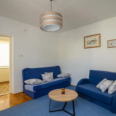 Apartment Modern Near With Sea View Terrace And Lounge Area - Two Bedroom Trogir